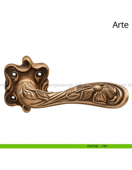 Maniglia per porta interna Arte Linea Calì rosetta quadrata patinè