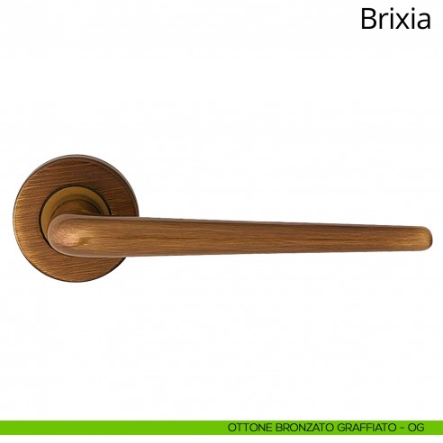 Maniglia per porta interna Brixia Linea Calì ottone bronzato graffiato