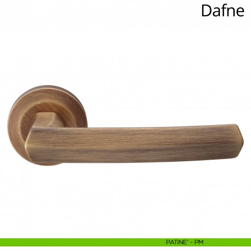Maniglia per porta interna Dafne Linea Calì rosetta tonda patinè