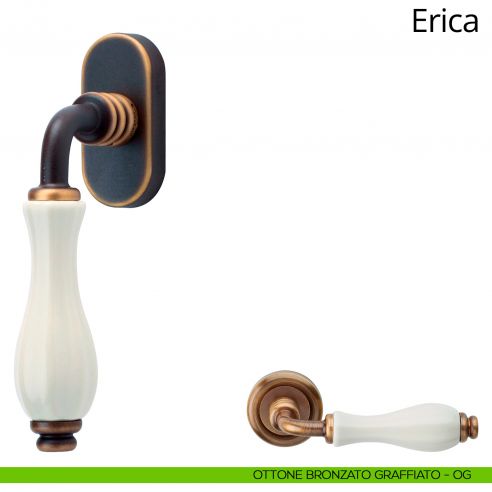 Maniglia con porcellana bianca per finestra martellina DK Erica Linea Calì ottone bronzato graffiato