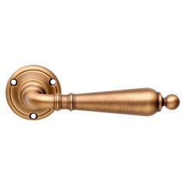 Maniglia per porta Florenzia Linea Calì con viti a vista