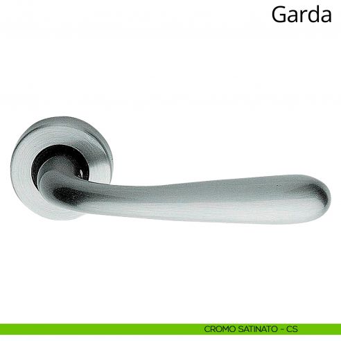 Maniglia per porta interna Garda Linea Calì con rosetta tonda cromo satinato