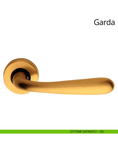 Maniglia per porta interna Garda Linea Calì con rosetta tonda ottone satinato