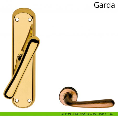 Maniglia per finestra cremonese Garda Linea Calì ottone bronzato graffiato