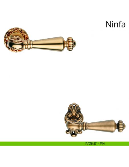 Maniglia per porta interna Ninfa Linea Calì con rosetta tonda patinè