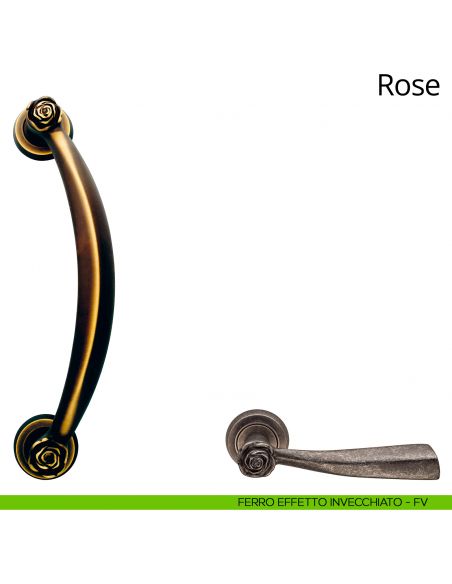 Maniglione zancato per porta Rose Linea Calì con rosette tonde ferro vecchio invecchiato