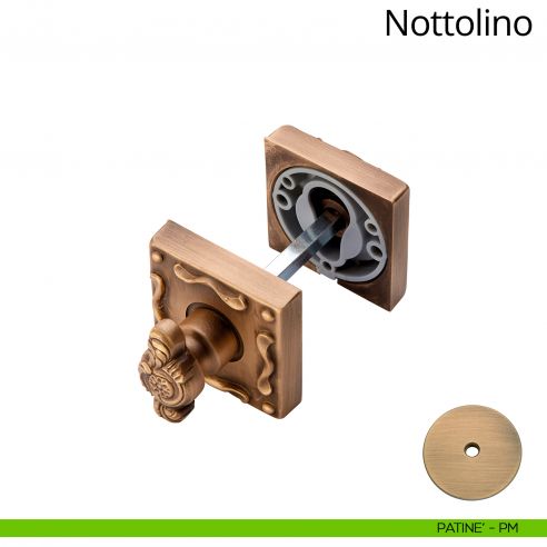 Nottolino per porta 007 Linea Calì con rosetta quadrata patinè