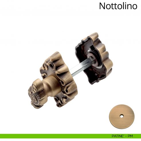 Nottolino per porta 018 Linea Calì con rosetta sagomata patinè