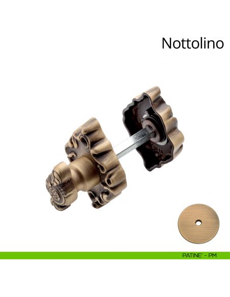 Nottolino per porta 018 Linea Calì con rosetta sagomata patinè