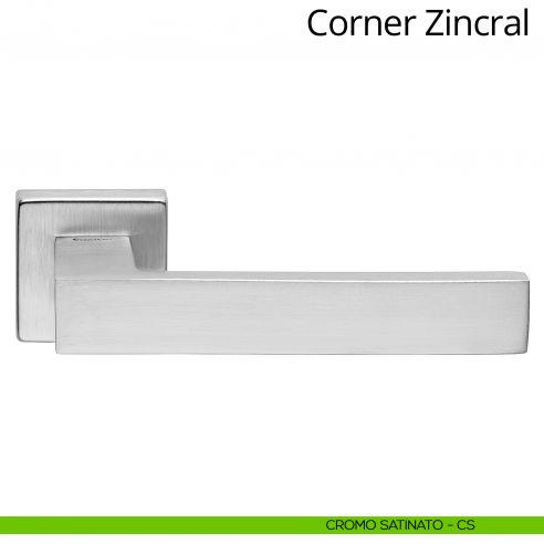 Maniglia per porta interna Corner Zincral Linea Calì rosetta quadrata cromo satinato