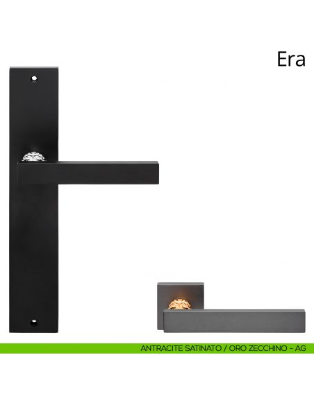 Maniglia con placca per porta Era Linea Calì - antracite satinato + oro zecchino - placca cieca
