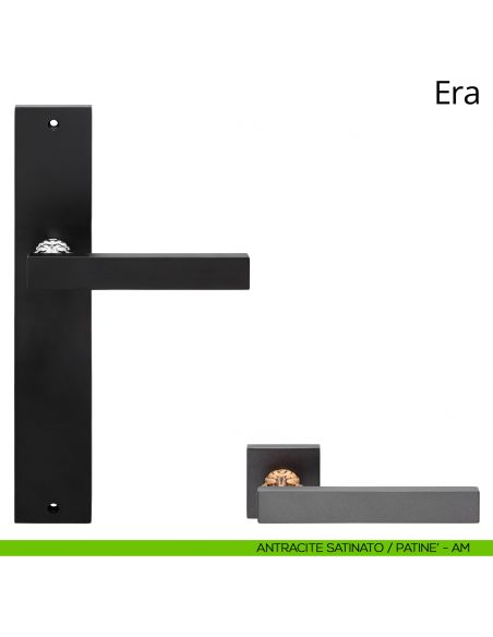 Maniglia con placca per porta Era Linea Calì - antracite satinato + patinè - placca cieca