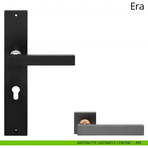 Maniglia con placca per porta Era Linea Calì - antracite satinato + patinè - foro yale