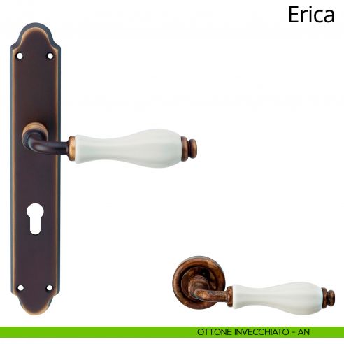 Maniglia con placca per porta porcellana bianca Erica Linea Calì - ottone invecchiato - foro yale