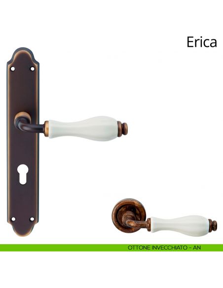 Maniglia con placca per porta porcellana bianca Erica Linea Calì - ottone invecchiato - foro yale