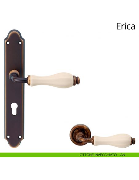 Maniglia con placca per porta porcellana avorio Erica Linea Calì - ottone invecchiato - foro yale