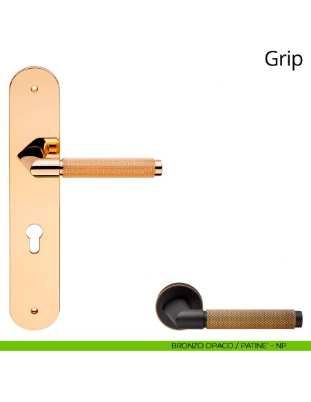 Maniglia con placca per porta Grip Linea Calì - bronzo opaco + patinè - foro yale