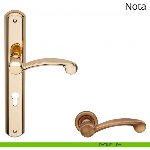 Maniglia con placca per porta Nota Linea Calì - patinè - foro yale