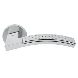 Maniglia Trama Colombo Design per porta con rosetta tonda bassa