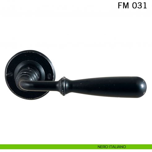 Maniglia in ferro per porta Il Forgiato FM 031 con molla nero italiano