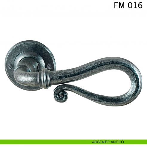 Maniglia in ferro per porta Il Forgiato FM 016 senza molla argento antico
