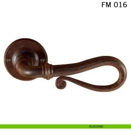 Maniglia in ferro per porta Il Forgiato FM 016 con molla 2