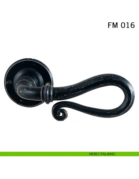 Maniglia in ferro per porta Il Forgiato FM 016 con molla nero italiano