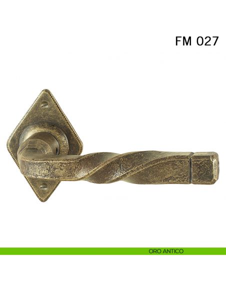 Maniglia in ferro per porta Il Forgiato FM 027 con molla oro antico