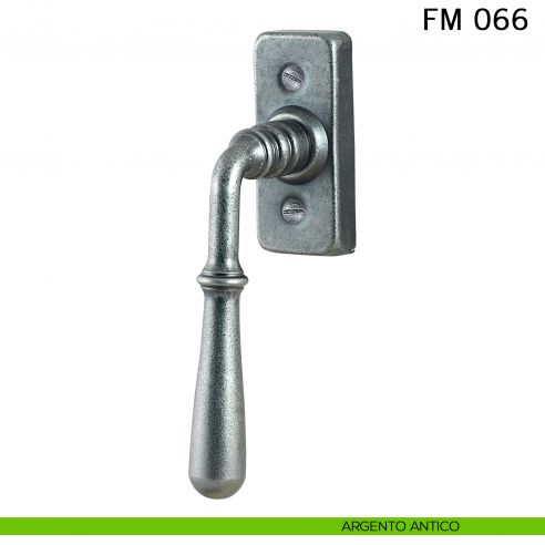 Maniglia in ferro per finestra martellina DK FM 066 Il Forgiato argento antico