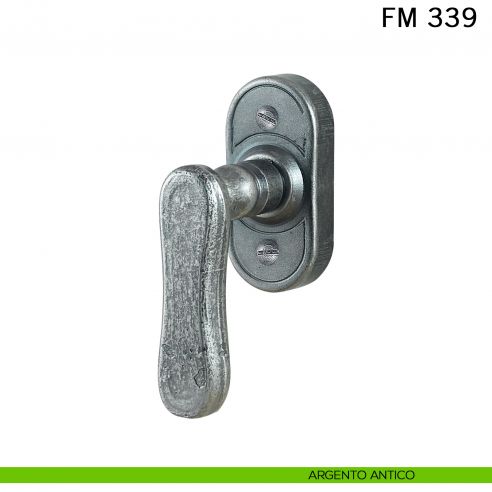 Maniglia in ferro per finestra martellina DK FM 339 Il Forgiato argento antico