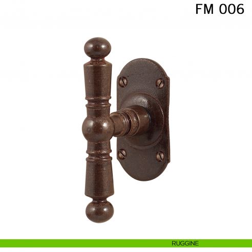 Maniglia in ferro per finestra martellina FM 006 Il Forgiato ruggine
