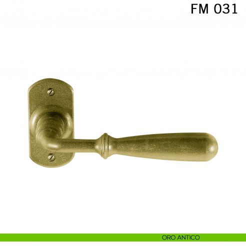 Maniglia in ferro per porta Il Forgiato FM 031 con rosetta ovale oro antico
