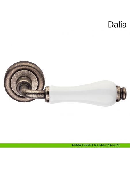 Maniglia porcellana bianca Dalia Linea Calì ferro effetto invecchiato