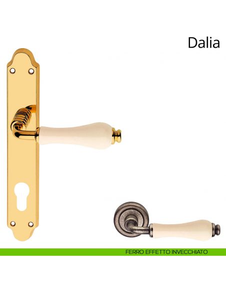 Maniglia con placca per porta porcellana avorio Dalia Linea Calì ferro effetto invecchiato yale