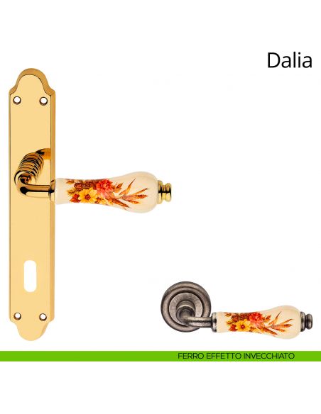 Maniglia porcellana avorio decorata con placca per porta Dalia Linea Calì patent ferro effetto invecchiato