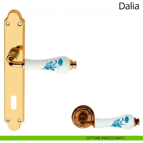 Maniglia porcellana bianca fiori blu con placca per porta Dalia Linea Calì patent ottone invecchiato