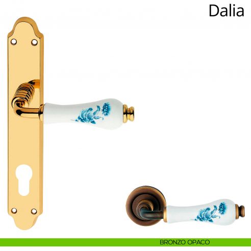 Maniglia porcellana bianca fiori blu con placca per porta Dalia Linea Calì yale bronzo opaco