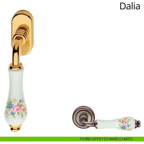 Maniglia con porcellana bianca decorata per finestra martellina DK Dalia Linea Calì ferro effetto invecchiato