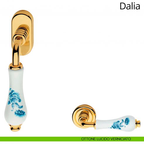 Maniglia con porcellana bianca fiori blu per finestra martellina DK Dalia Linea Calì ottone lucido verniciato