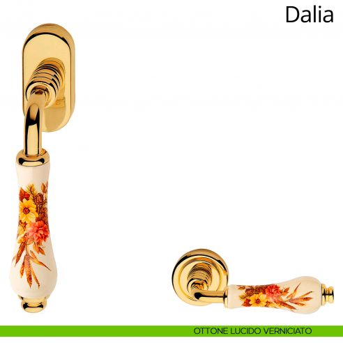 Maniglia con porcellana avorio fiorata per finestra martellina DK Dalia Linea Calì ottone lucido verniciato