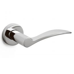 Maniglia per porta Agata Olivari