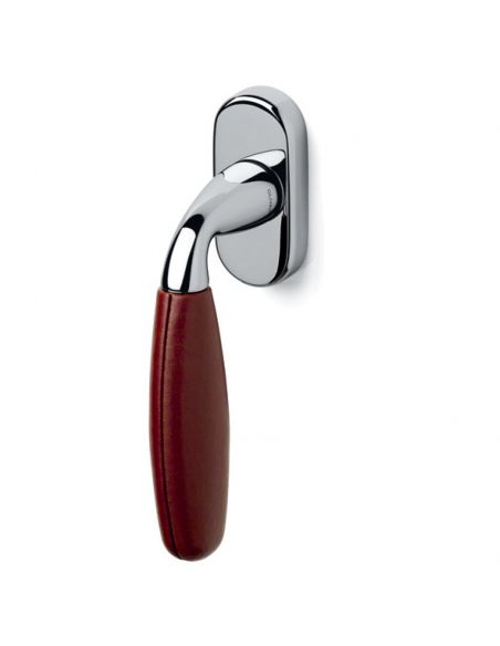 Maniglia per finestra martellina DK Club Olivari con pelle