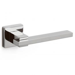 Maniglia per porta Minerva Olivari