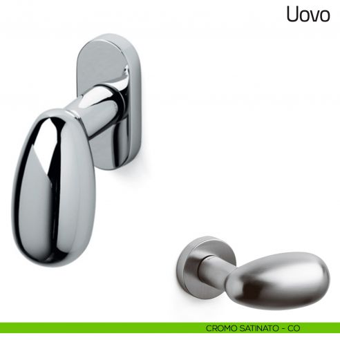 Maniglia per finestra martellina DK Uovo Olivari cromo satinato