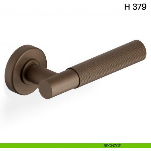 Maniglia per porta H 379 Valli collezione Fusital con rosetta fine bronzop