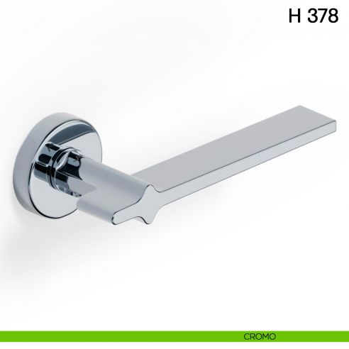 Maniglia per porta H 378 Valli collezione Fusital con rosetta fine cromo