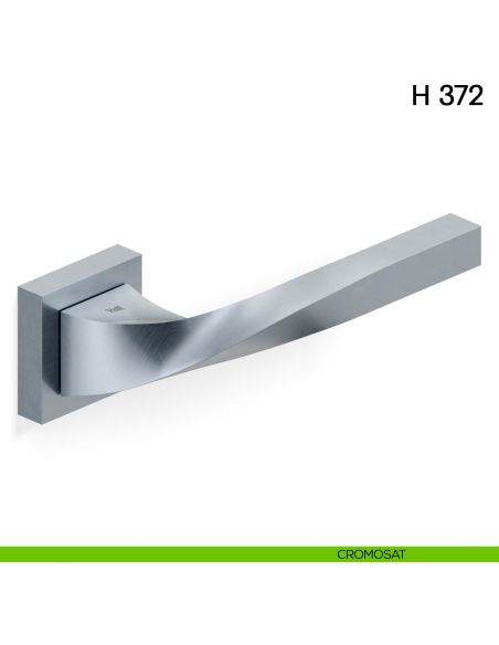 Maniglia per porta H 372 Valli collezione Fusital con rosetta fine cromosat