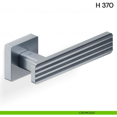Maniglia per porta H 370 Valli collezione Fusital con rosetta fine cromosat