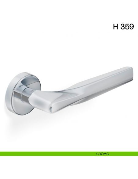 Maniglia per porta H 359 Valli collezione Fusital con rosetta fine cromo