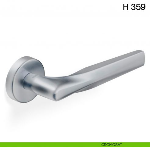 Maniglia per porta H 359 Valli collezione Fusital con rosetta fine cromosat